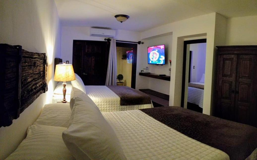 Hotel Posada De La Luna Antigua Bagian luar foto