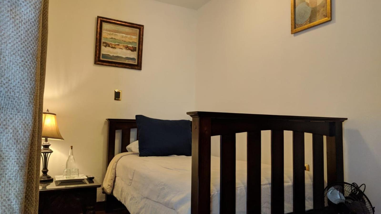 Hotel Posada De La Luna Antigua Bagian luar foto